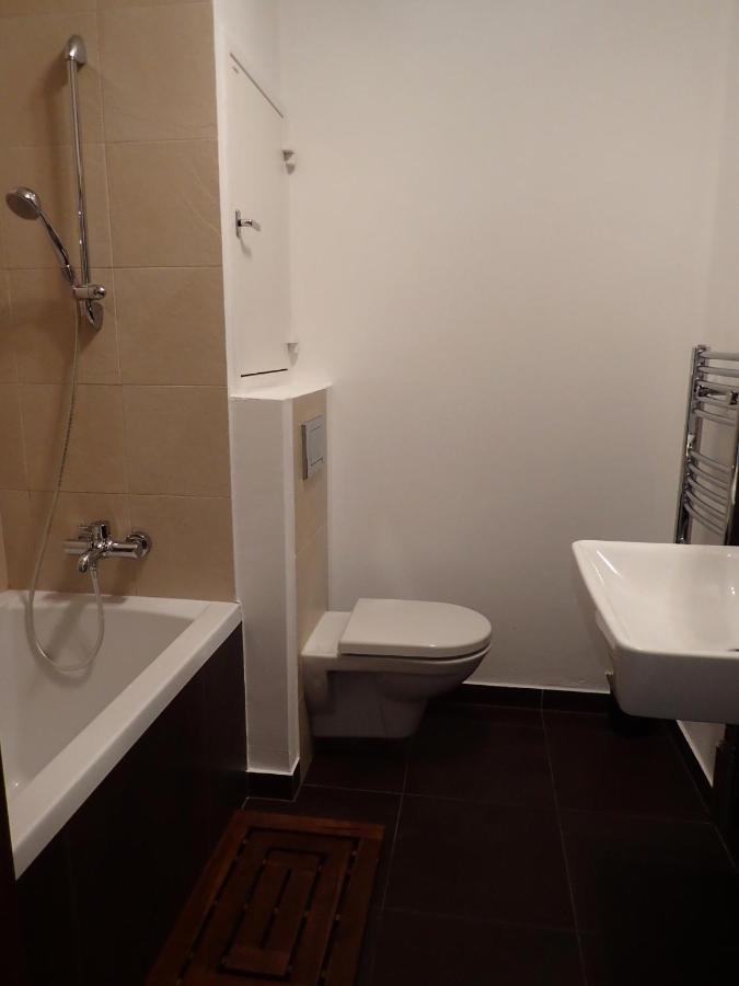 Marguerite Apartment - Parking Including Bratislava Extérieur photo